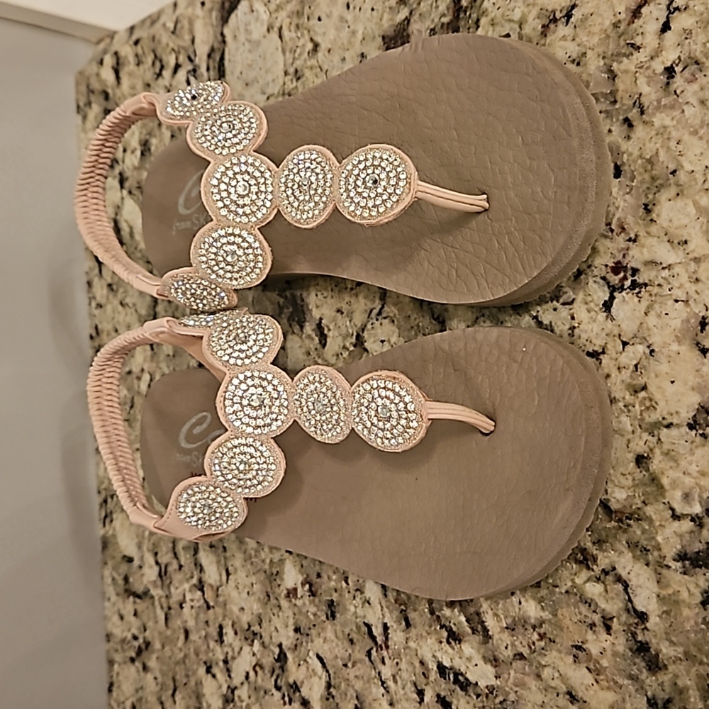 Skechers yoga foam sandals